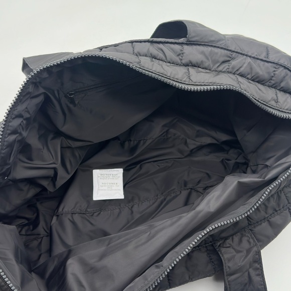 Core Cisco Active Puffer Tote - Black - Picture 7 of 7